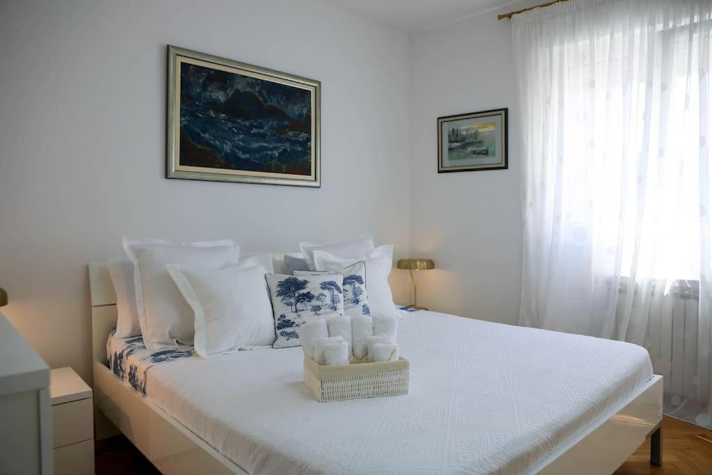 New & Luxury Apartment Tony Split Exterior foto